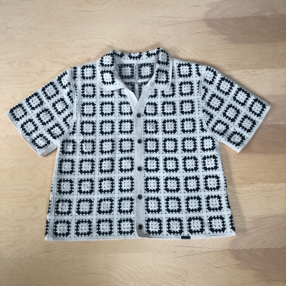 Black & White Crochet Knit Short-Sleeve Shirt